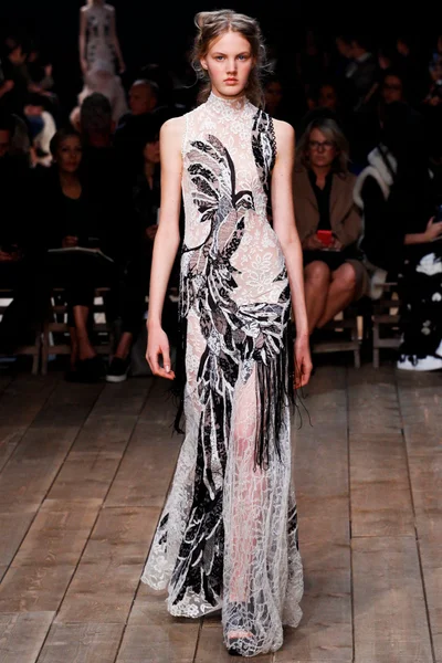 Look 37